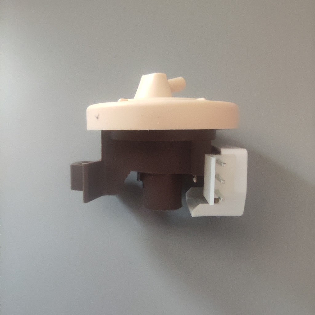 PRESSURE SWITCH DC96-01703A