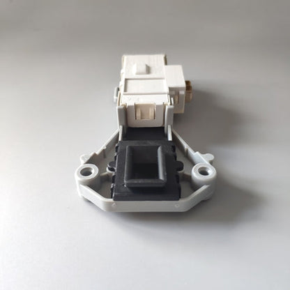 DOOR LOCK 6601ER1005A